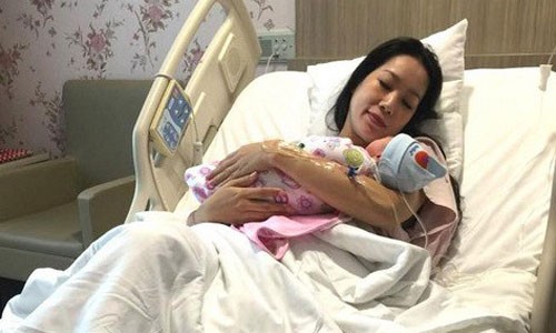 Trinh Kim Chi sinh con gai thu 2 nang 3,2 kg